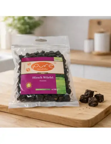 Hirsch Würfel Premium von PURE Naturfutter als proteinreicher Belohnungssnack für Hunde