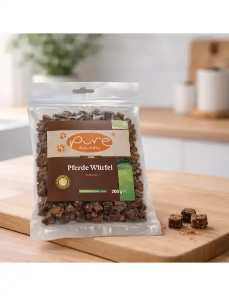 Pferde Würfel Mini von PURE Naturfutter als hypoallergener Belohnungssnack für Hunde