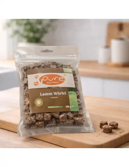 Lamm Würfel Premium von PURE Naturfutter als proteinreicher Belohnungssnack für Hunde