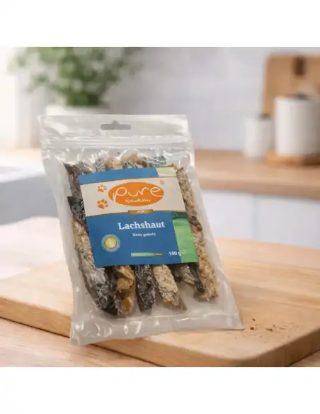 Getrocknete Lachshaut Sticks von PURE Naturfutter als gesunder Hundesnack aus Fisch