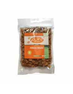 Verpackte Hühner Würfel von PURE Naturfutter, natürlicher Hundesnack ohne Getreide und Zusätze